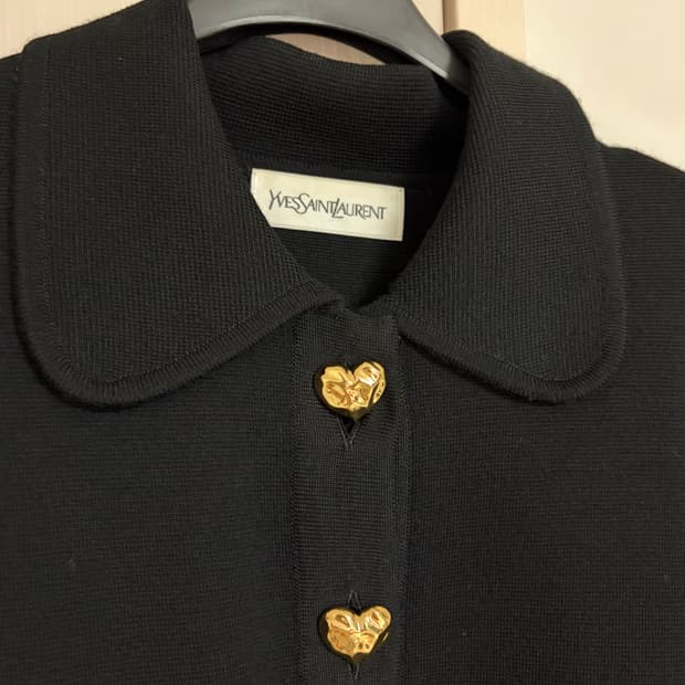 Yvesaintlaurent Heart-button