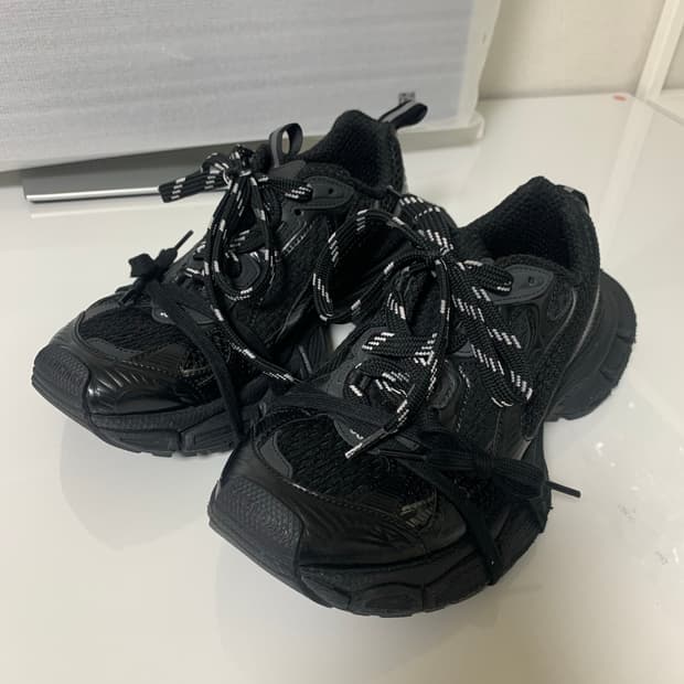 롯백본점)발렌시아가 3XL 올블랙 , 39size(255), 6회 착용