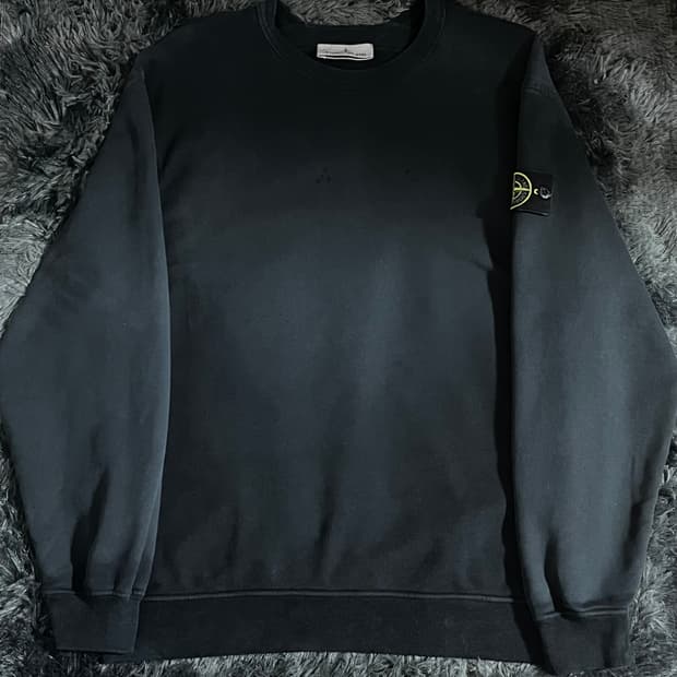 스톤 아일랜드 블랙 맨투맨