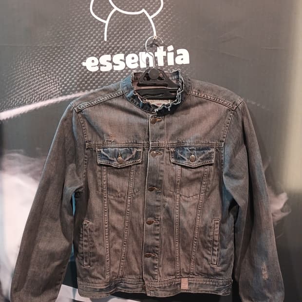 Destoryed north notch 워시드 데님 자켓