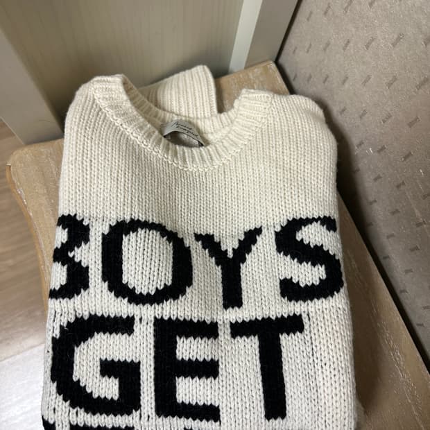 아티스트컴플렉스 니트 