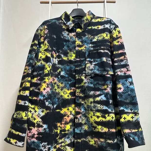 루이비통 타이 다이 모노그램 셔츠 5L