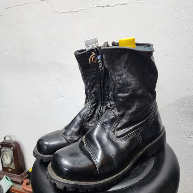 리얼레더 사이드지퍼 부츠