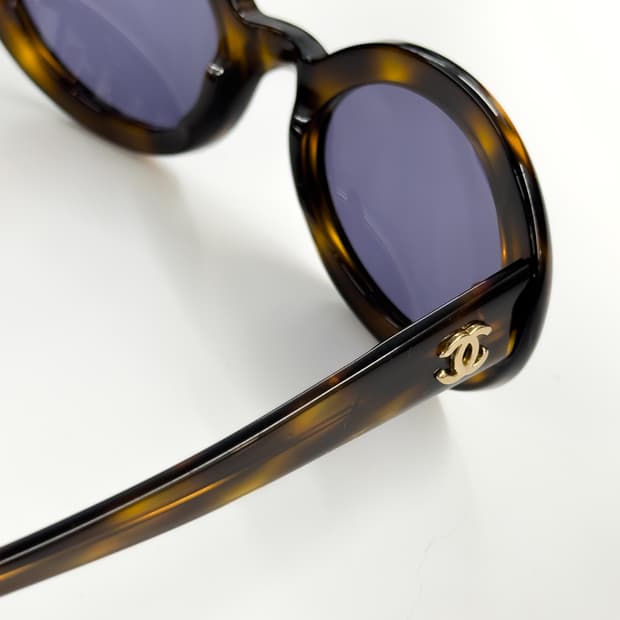 샤넬 오발 선글라스