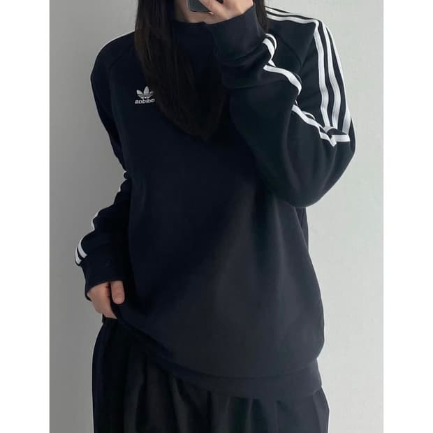 아디다스 블랙 삼선 맨투맨