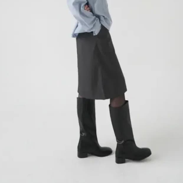 에프터먼데이 미디스커트