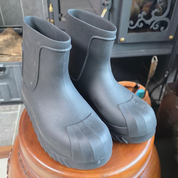 아디다스 아디폼 슈퍼스타 레인부츠 275