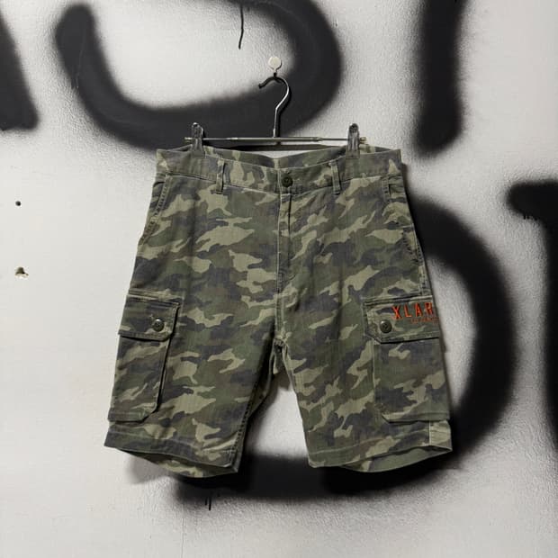 X-Large 엑스라지 자수 디테일 카모 와이드 카고 쇼츠 팬츠
