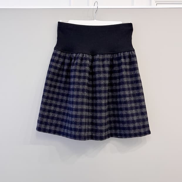 shimo navy check ribbed waist midi skirt
