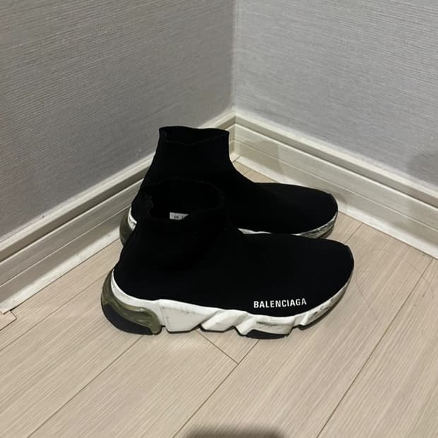 발렌시아가 스피드러너 클리어솔 36