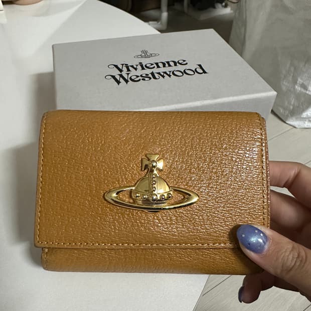 정품 일본백화점 구매) 비비안웨스트우드 브라운 지갑