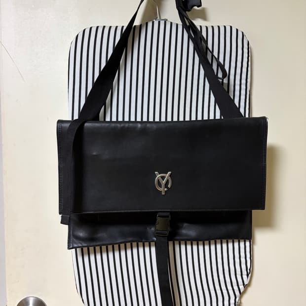 오와이 레더 메신저백