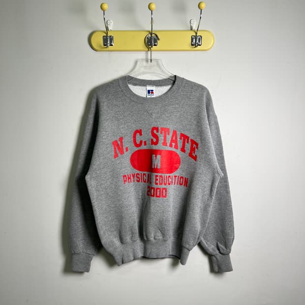 90's 러셀 애슬레틱 N.C. State 컬리지 맨투맨 M