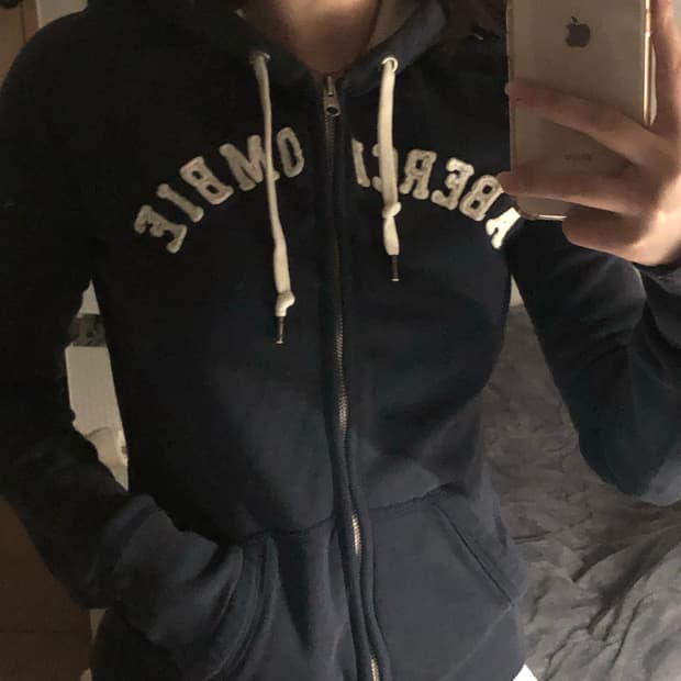 아베크롬비 네이비 빈티지 후드집업 희귀템!