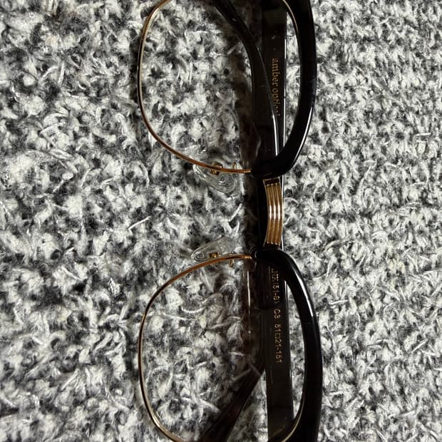 앰버옵티컬 행크 하금테 51사이즈 블랙골드 판매합니다