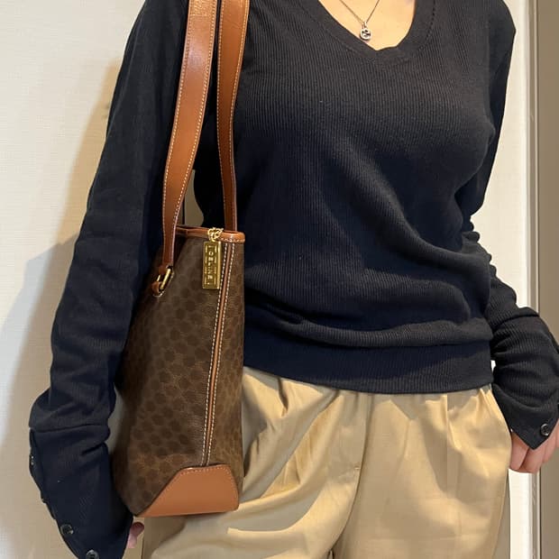 셀린느 마카담 롱 숄더백