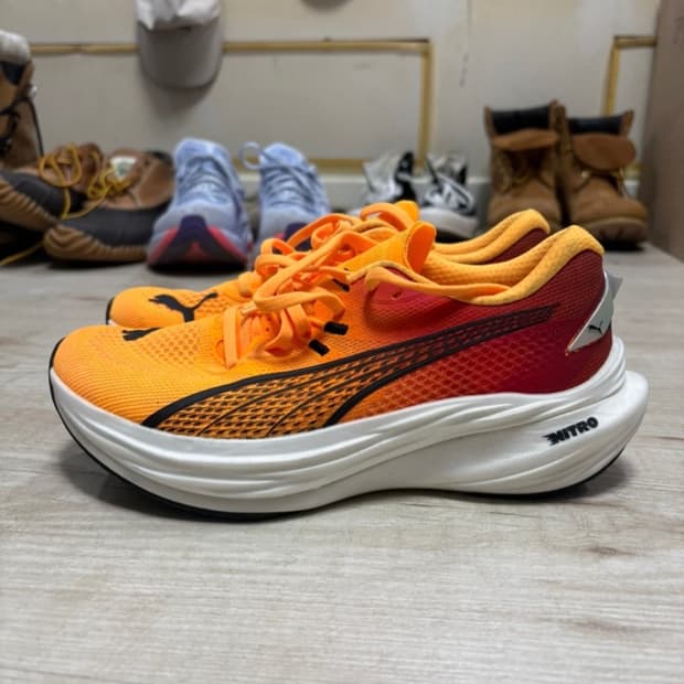 푸마 니트로 오렌지 런닝화 240