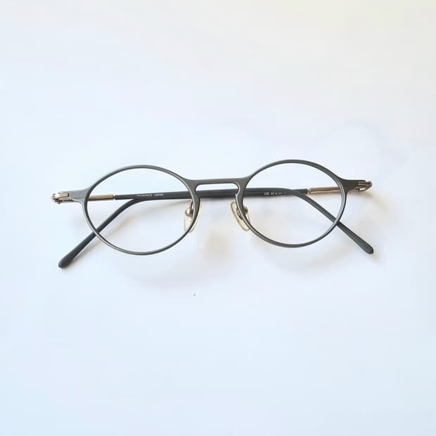 데드스탁 초경량 알루미늄 오벌형 안경테   516