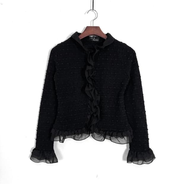 세실맥비 프릴 도트 자켓