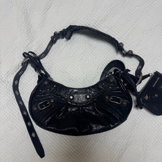 발렌시아가 르카골 XS 블랙