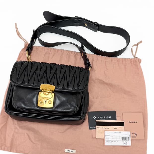 미우미우 파티나 마테라쎄 나파 크로스백