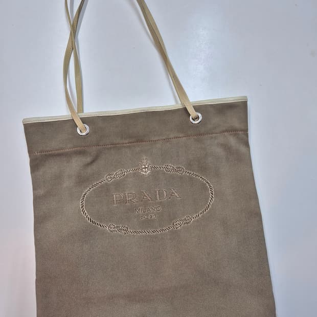 프라다 카나파 로고 캔버스 숄더백