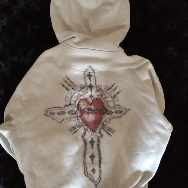 스컬프터 세인트 비즈 후드집업 더티 화이트