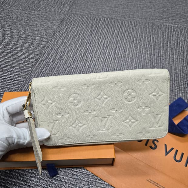 [특가][정품] 루이비통 앙프레뜨 지피월릿 장지갑