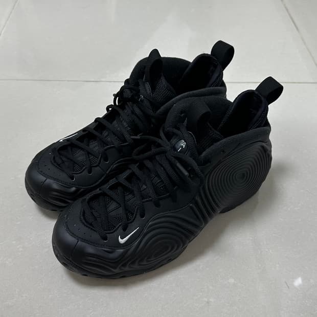 [270] 나이키 꼼데가르송옴므플러스 에어폼포짓 원 블랙