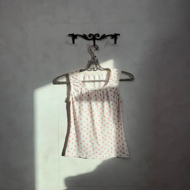 Pink white mini flower sleeveless