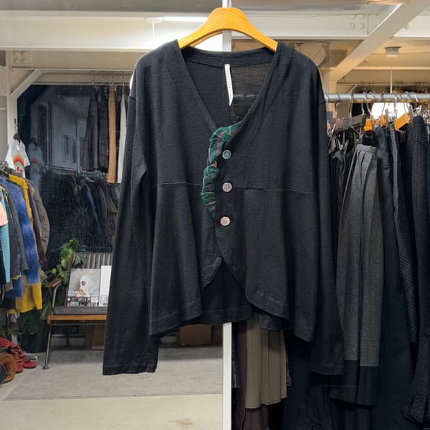 스나오 쿠와하라 가디건