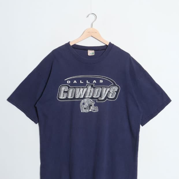 Vintage WAVES Print T-Shirts