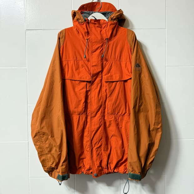 00‘s 나이키 ACG 스톰핏 바람막이