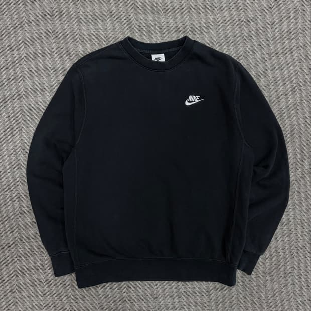 나이키 로고 베이직 맨투맨 v1197