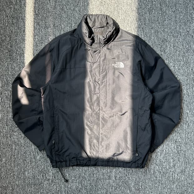  노스페이스 블랙 히든후드 바람막이