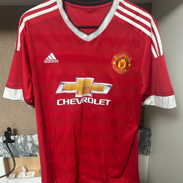 아디다스 맨유 유니폼