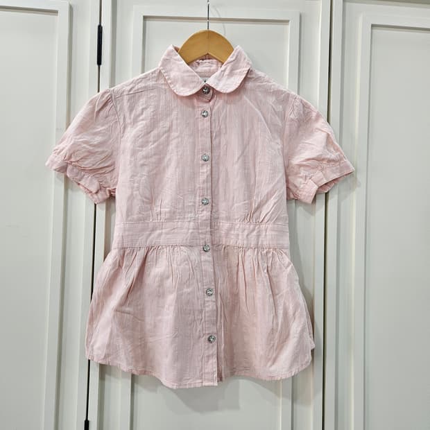 핑크색 퍼프 반팔 블라우스