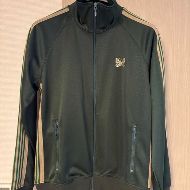 니들스 트랙자켓