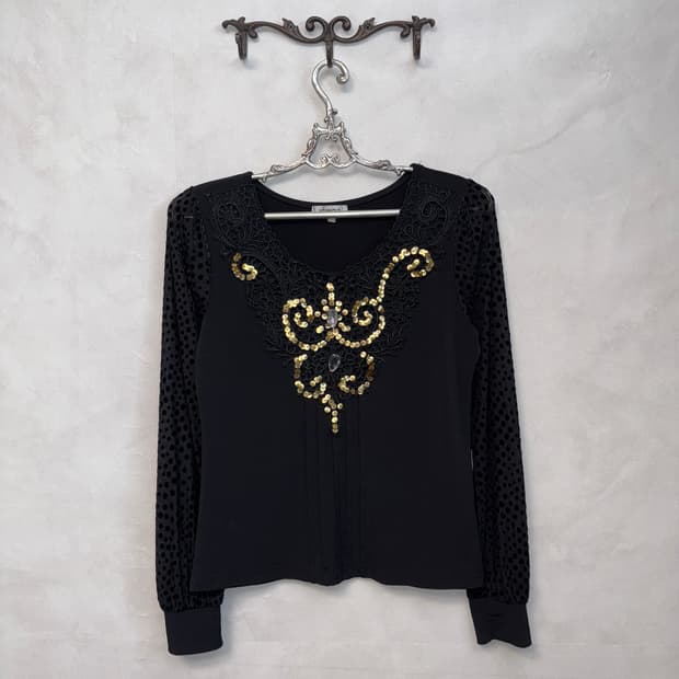 Black oriental mesh dot point sleeve bl