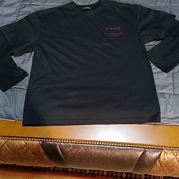 디프리크 오버핏긴팔 110 가슴60 기장77