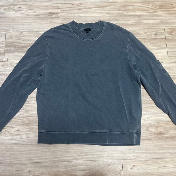 COS 스웻셔츠 네이비
