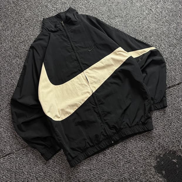 나이키 빅스우시 NSW 우븐 윈드브레이커 4138