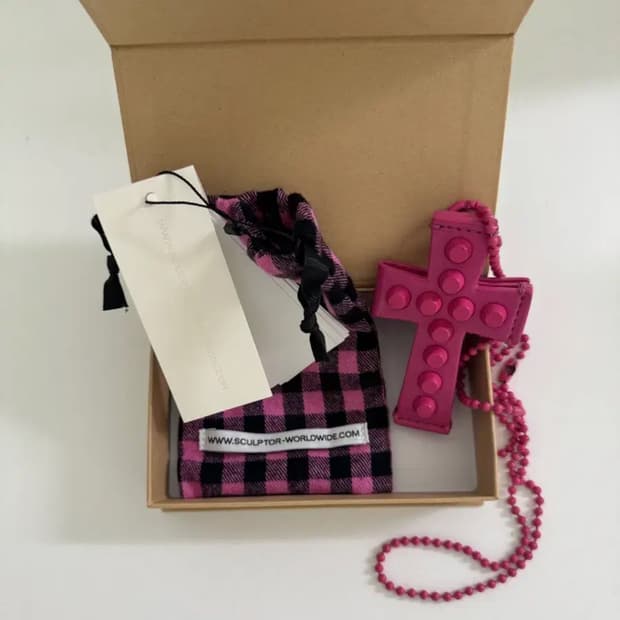 스컬프터 스터드 카드지갑 핑크