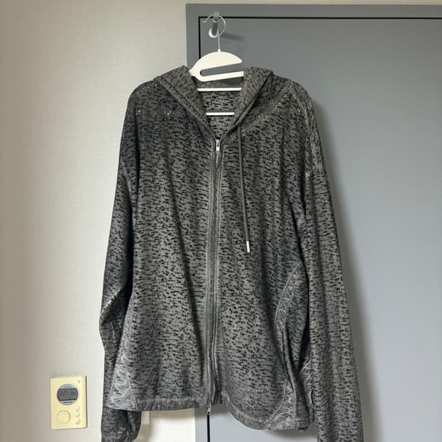 [4] XLIM EP.5 SYNOPSIS 01 ZIP UP