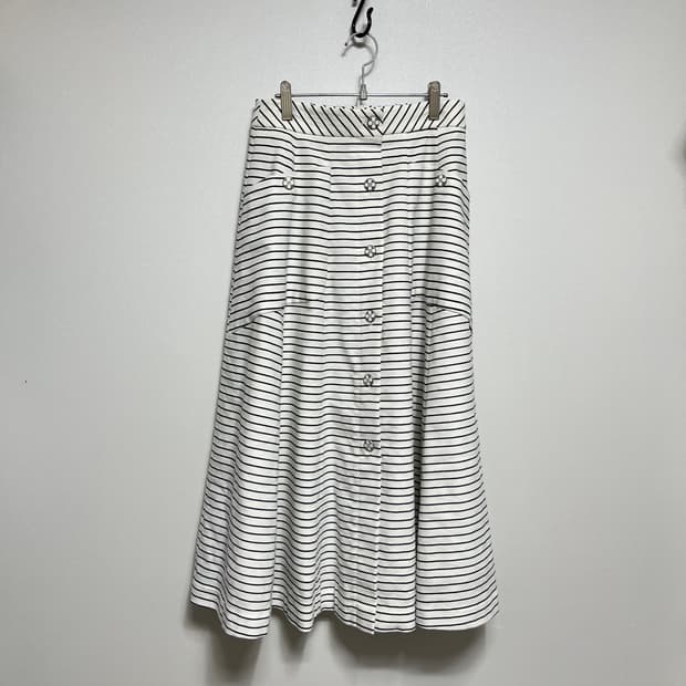 랑방 마 혼방 스트라이프 패턴 플레어 롱 스커트 61