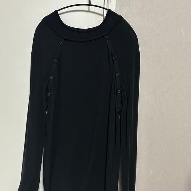 새상품 아캄 레이어드 롱슬리브 블랙 2사이즈