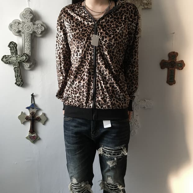 Leopard pattern fleece hood zip up