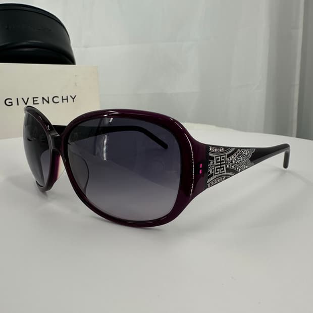 [새상품 무료배송] 정품 지방시 Made in Italy 선글라스