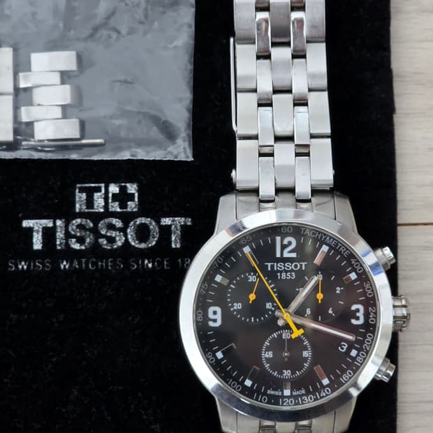 티쏘 (TISSOT) PRC200 쿼츠 크로노그래프 검판메탈 시계 (보증