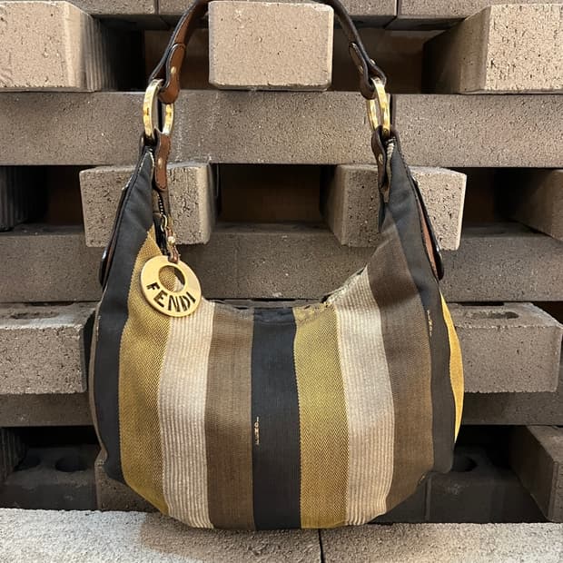 펜디 페킨 스트라이프 호보 백